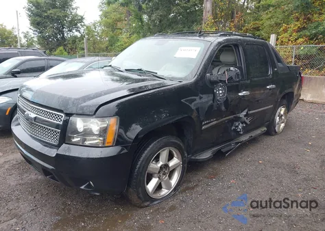 2011 Chevrolet Avalanche 1500 Ltz z USA, uszkodzony, nr VIN 3GNTKGE30BG127825